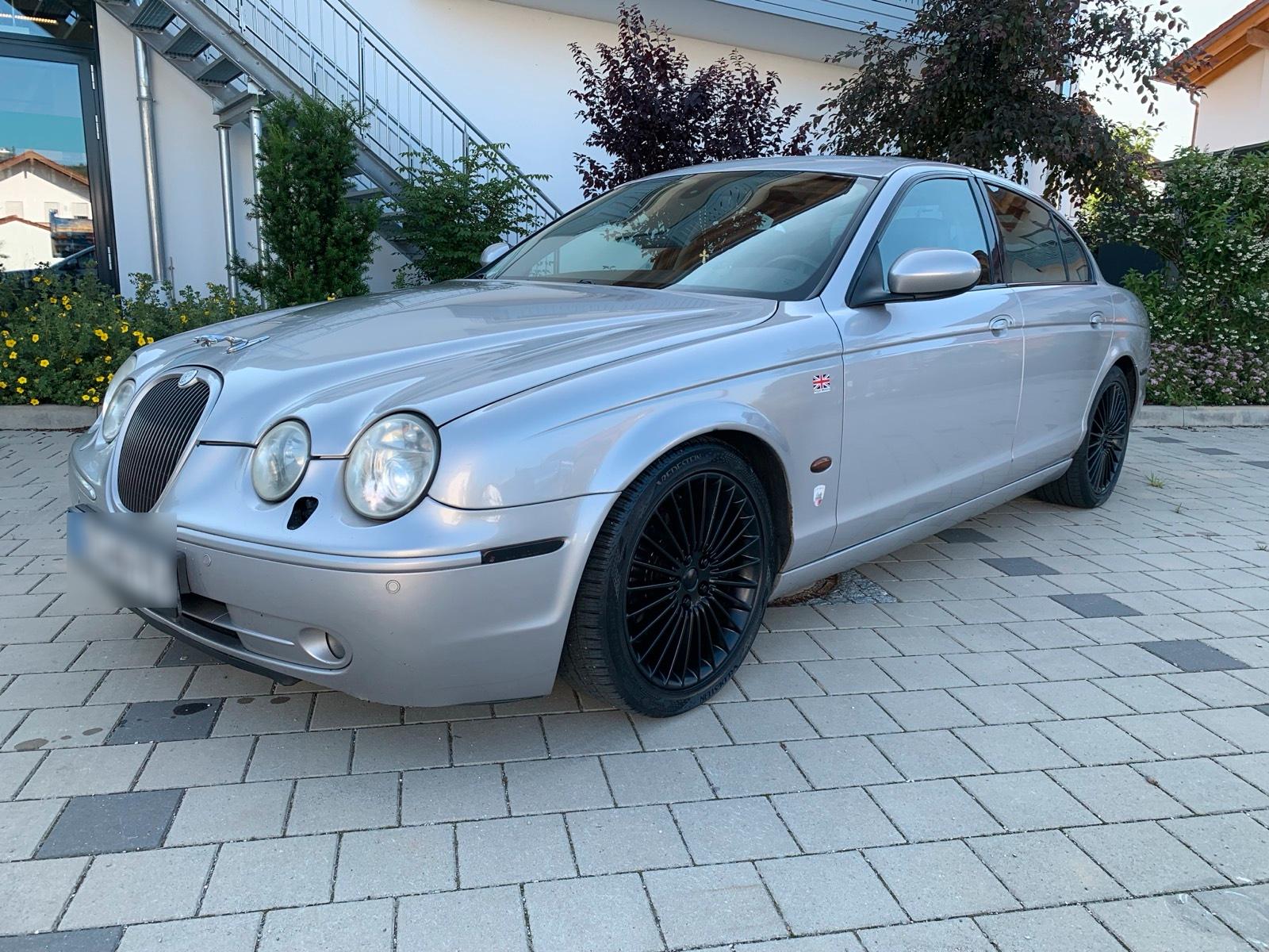 Abbildung des Autos Jaguar S Typ Arden Sport…
