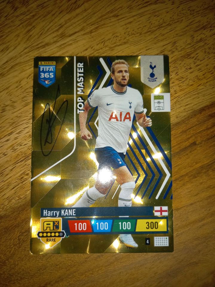 Panini Fußballsammelkarte gold von Harry Kane in Berlin