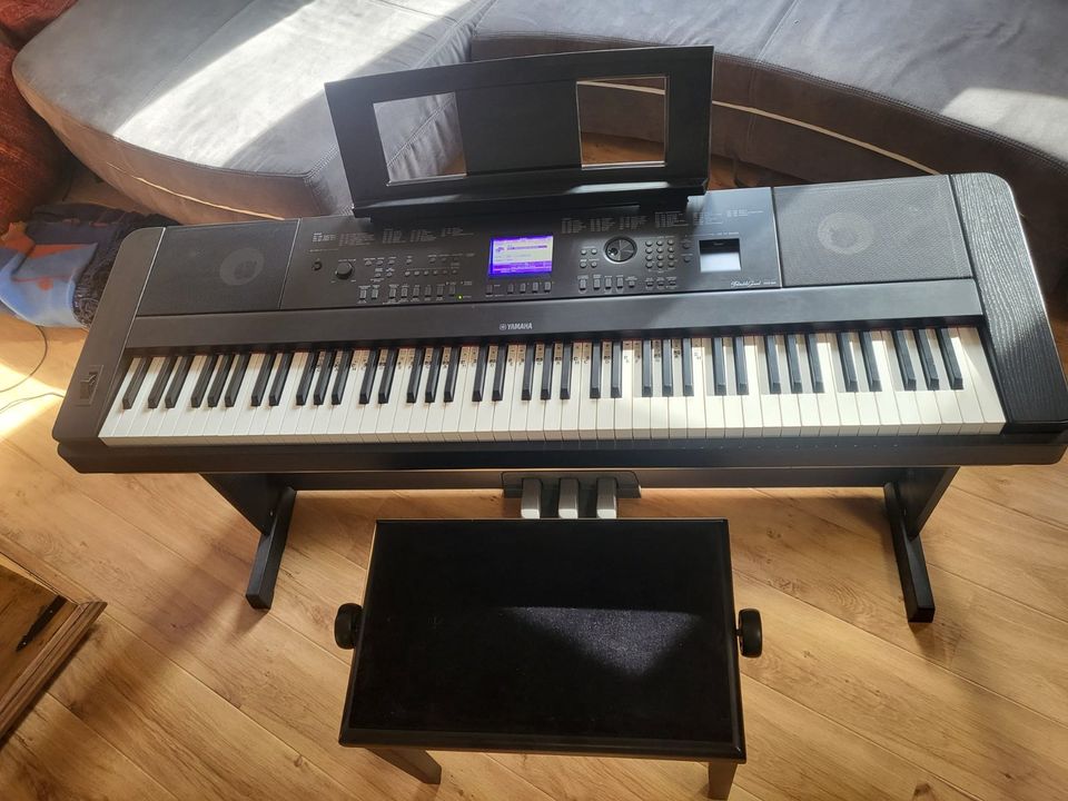 Yamaha DGX-660 B Keyboard, E-Piano in Barßel