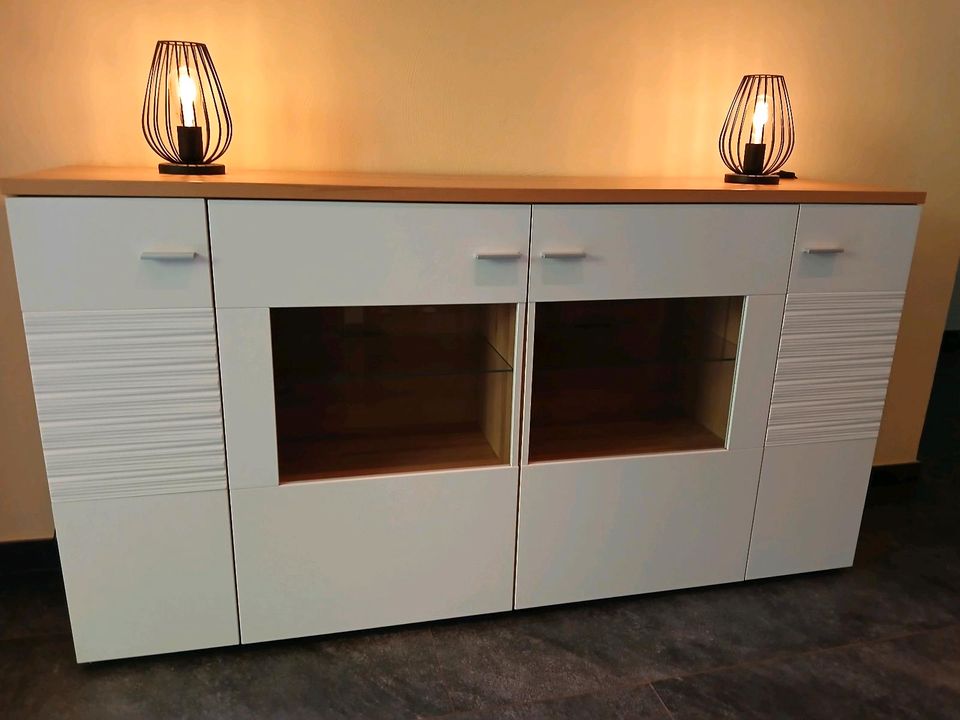 Sideboard 177x41x105 weiss / Eiche  Wohnzimmerschrank Vitrine in Völklingen