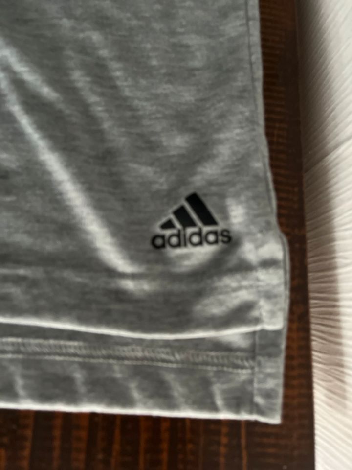 Adidas Shirt Tank Top wie neu!! Größe XS in Merchweiler