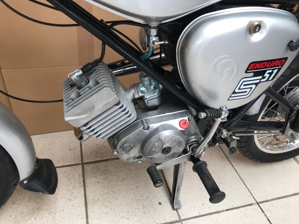 Simson S51 Enduro 4 Gang Silber VAPE 60km/h Papiere Versand ZT * in Calbe (Saale)