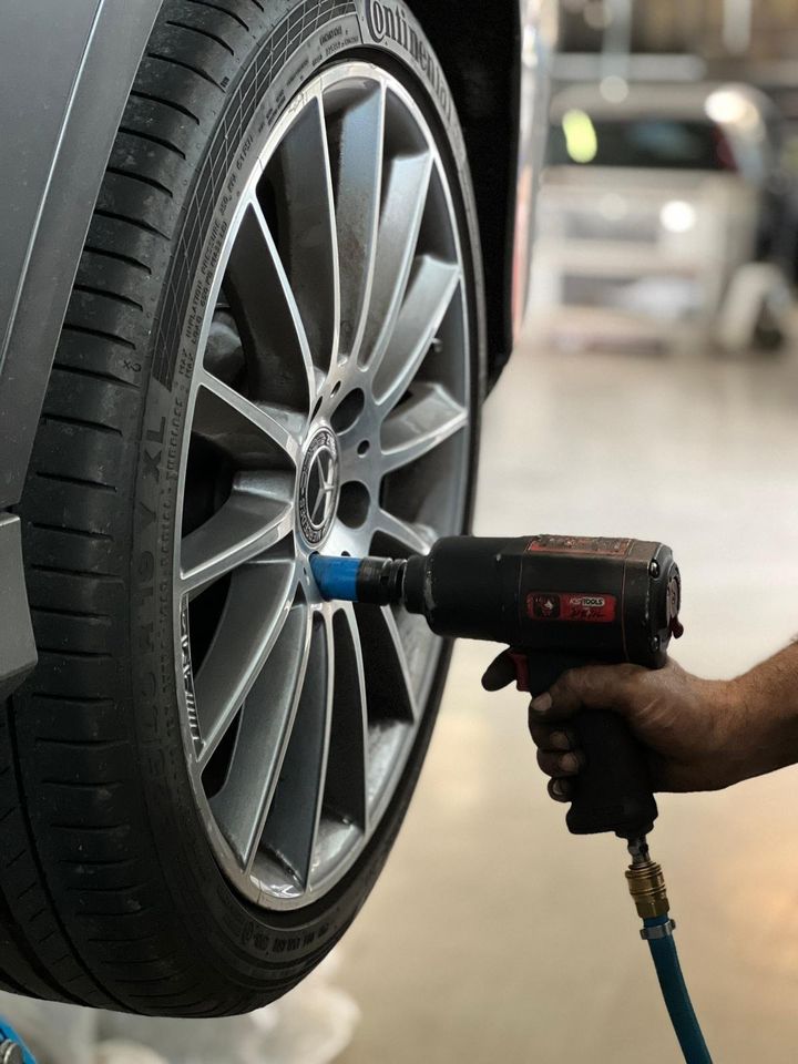 Radwechsel Reifenmontage Achsvermessung in Schwieberdingen