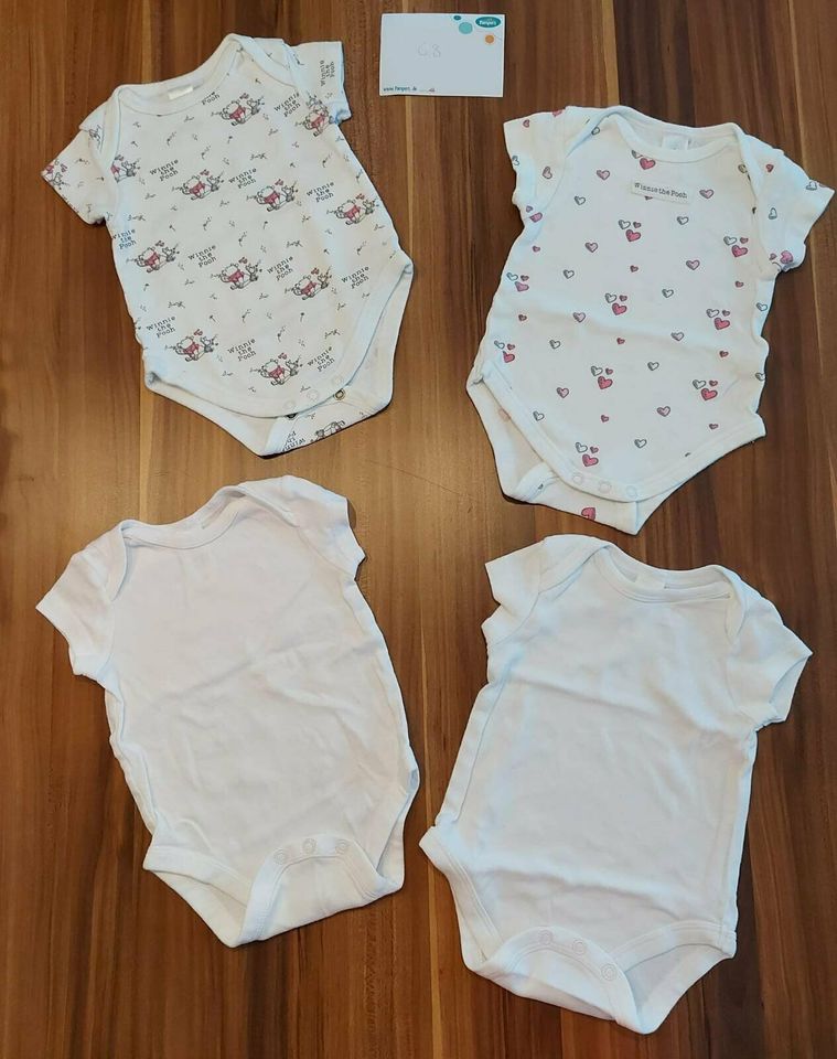 Strampler, Bodys, Hosen, Mützen,  Shirts für Babys, Größe 68 in Niederwerrn