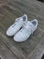 Nike Sneaker, Weiß rose, 42= 42,5 Düsseldorf - Benrath Vorschau