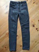 Hose H&M Gr. 140 schwarz super stretch, Skinny fit Mitte - Tiergarten Vorschau