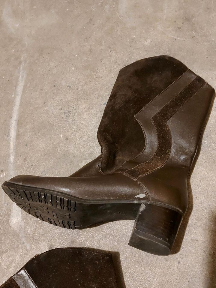 Braune Stiefel Größe 37 in Berlin