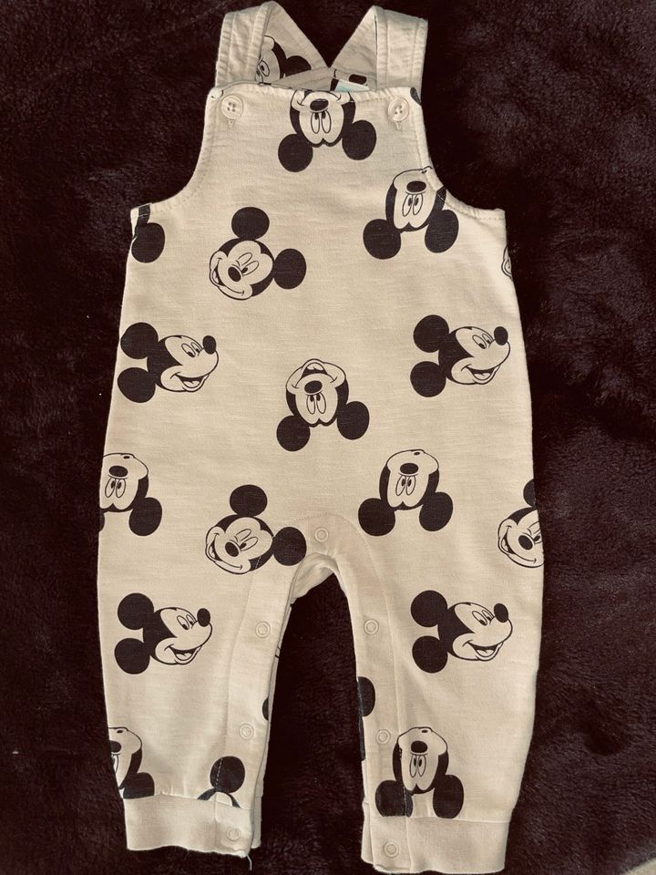 DISNEY Baby Latzhose und Langarmshirt Mickey Mouse Gr.68 Neu in Oberwesel