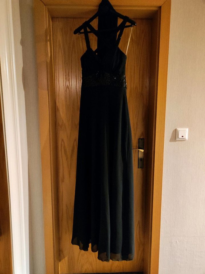 Schwarzes Abendkleid/ Abschlusskleid in Nortmoor