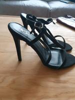 Sandalen Damen Gr.39,schwarz,mit Hohem Absatz Nordrhein-Westfalen - Espelkamp Vorschau