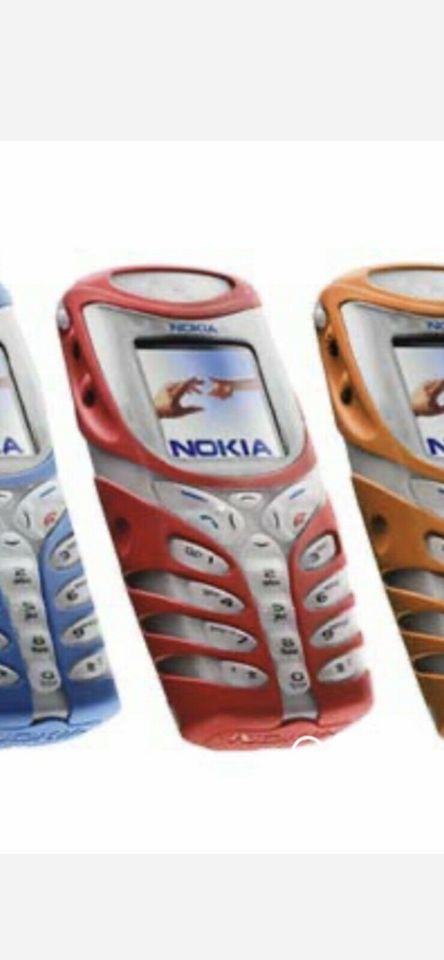 Nokia, 2 x 5100, 1 x 5210, mit Akku als Ersatzteilspender in Lörrach