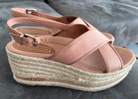 Tommy Hilfiger Plateausandalen Bayern - Augsburg Vorschau