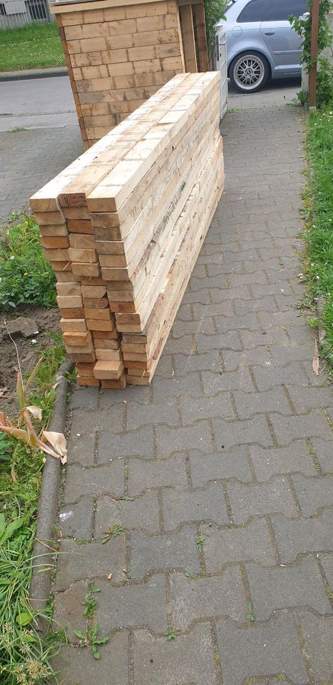 Holzbalken verschiedene grössen pro stück 10 Euro in Duisburg