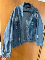 Jeansjacke mit Riss / Vintage / Drop shoulder / oversize Hessen - Wettenberg Vorschau