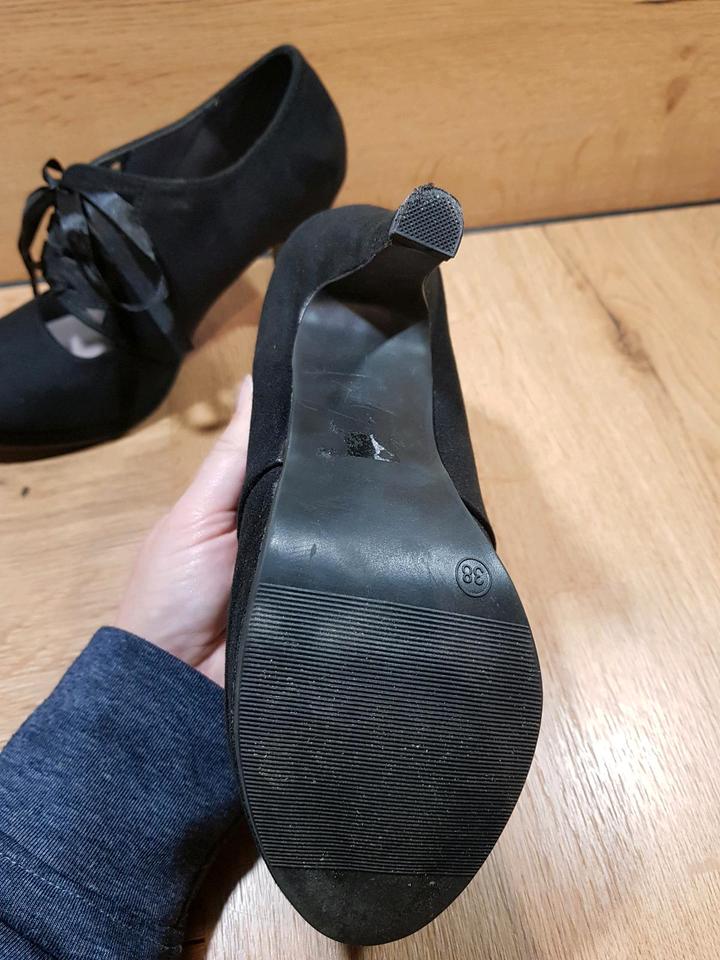 High Heels Pumps Größe 38 wie neu mit Schnürung in Barßel
