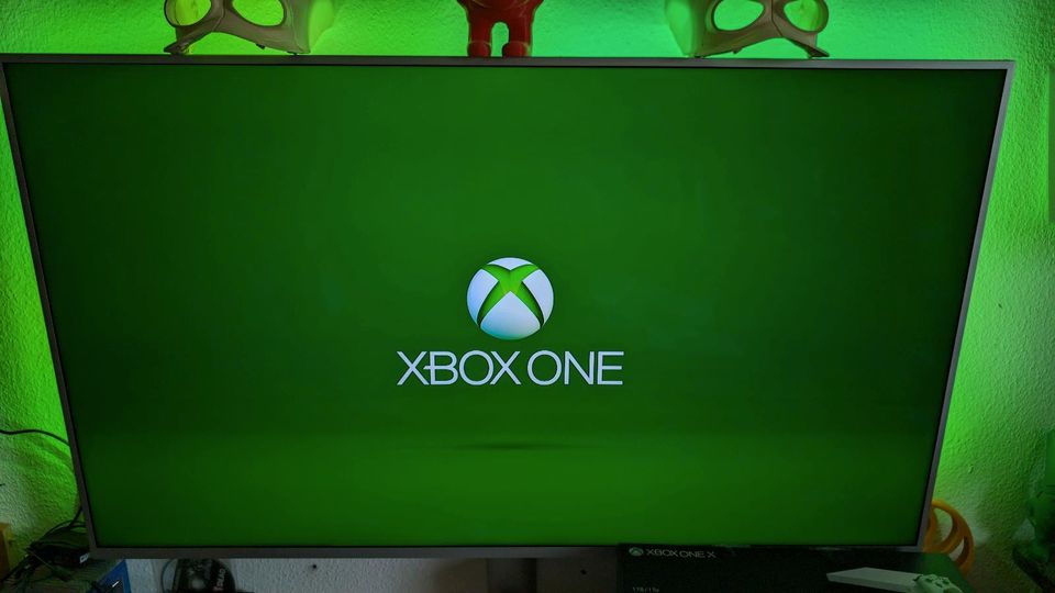 Xbox one X mit 2 Tb Ssd in Berlin