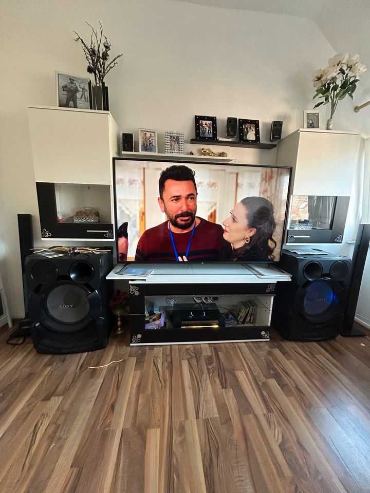 Leistungsstarkes Home-Audio-System mit DVD SHAKE-X70D in Stadtlohn