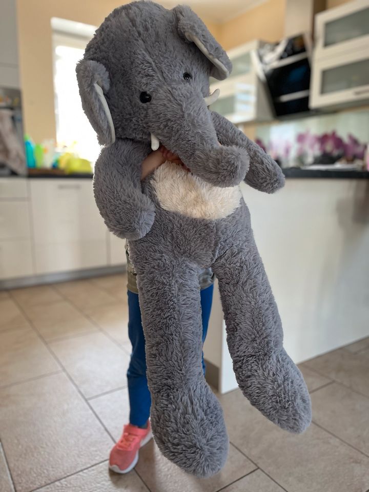 ♥️ XXL Kuscheltier / Plüschtier Elefant ♥️ in Dachau