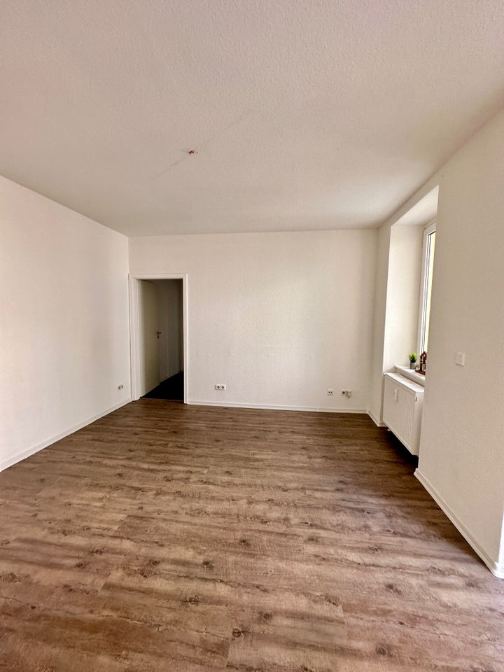 1 Raum Wohnung mit Balkon in Magdeburg