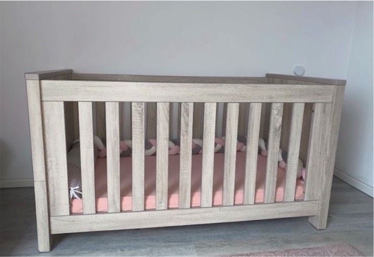 Pinolino Kinder Babyzimmer Babybett Wickelkommode Kleiderschrank in Buchholz in der Nordheide