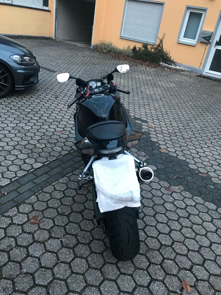 Suzuki GSXR 1000 K7 in Sankt Augustin