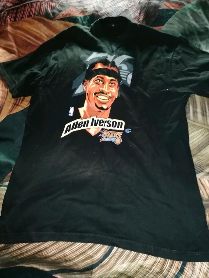 NBA T-shirt Allen Iverson 76ers Sixers schwarz Gr. M in Saarbrücken