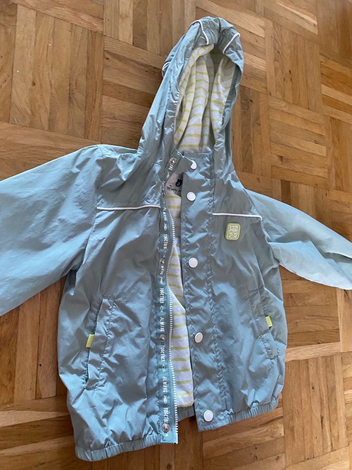 Jacke Sommer / Übergang Gr. 92 wie neu in Bonn