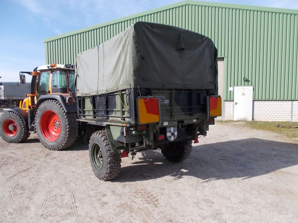 Anhänger LKW Unimog Traktor Bundeswehr 12,5R20 Notstromaggregat in Bad Berka