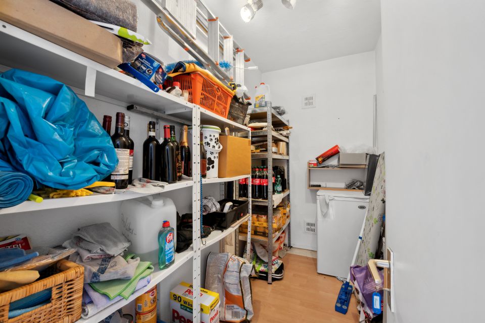 Attraktive 4-Zimmer-Wohnung mit Balkon zentral & im Grünen in Düsseldorf