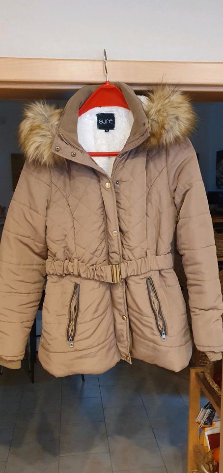 Winterjacke Marke sure in Igensdorf