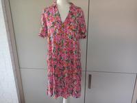 Comma Viskose Freizeit Kleid kurzarm Allover Muster Gr 38 Hessen - Selters Vorschau