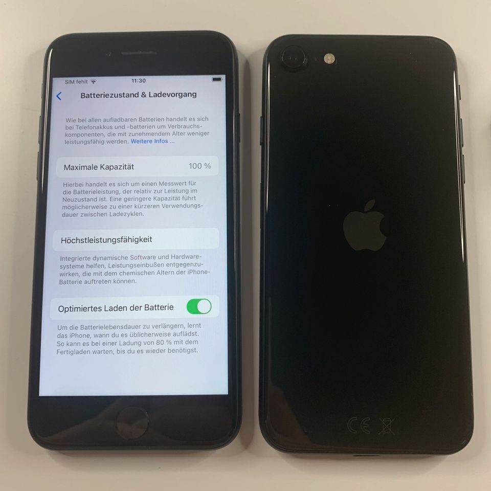Apple iPhone SE 2020 128GB spacegrey Top Zustand Garantie in Bamberg