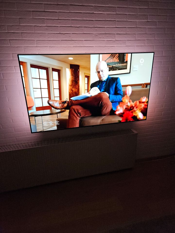 Philips 65OLED854/12, 65 Zoll OLED Ambilight Wandhalterung in Herborn