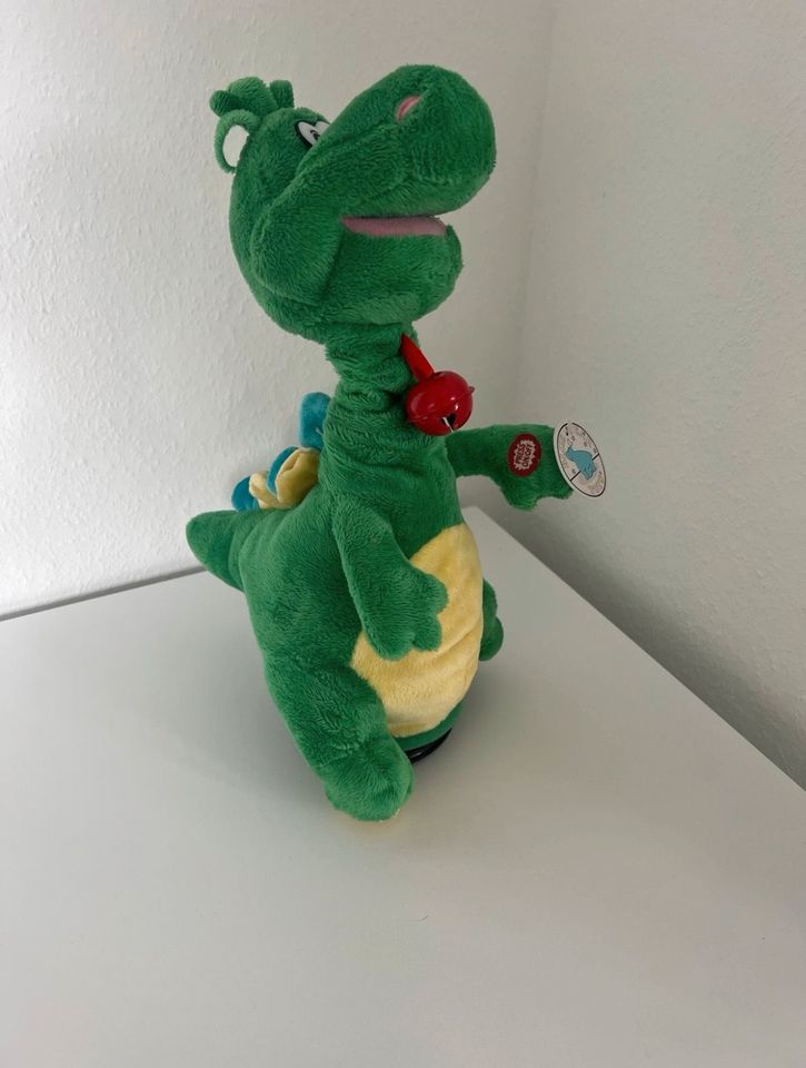 Kuscheltier Dino mit Funktion 32cm / Stoiftier Drache in Hanau