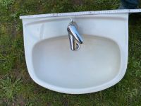 Waschbecken weiß gegen kleine Spende zu verschenken Hessen - Laubach Vorschau