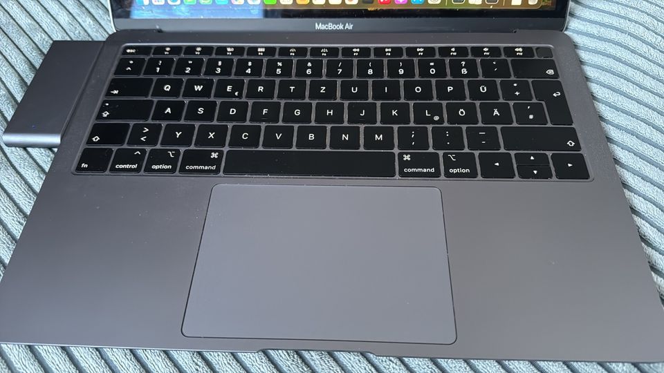 MacBook Air in Neustadt an der Weinstraße