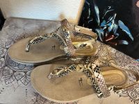 Tamaris Zehentrenner Sandalen Gr. 37 gold Baden-Württemberg - Kirchardt Vorschau