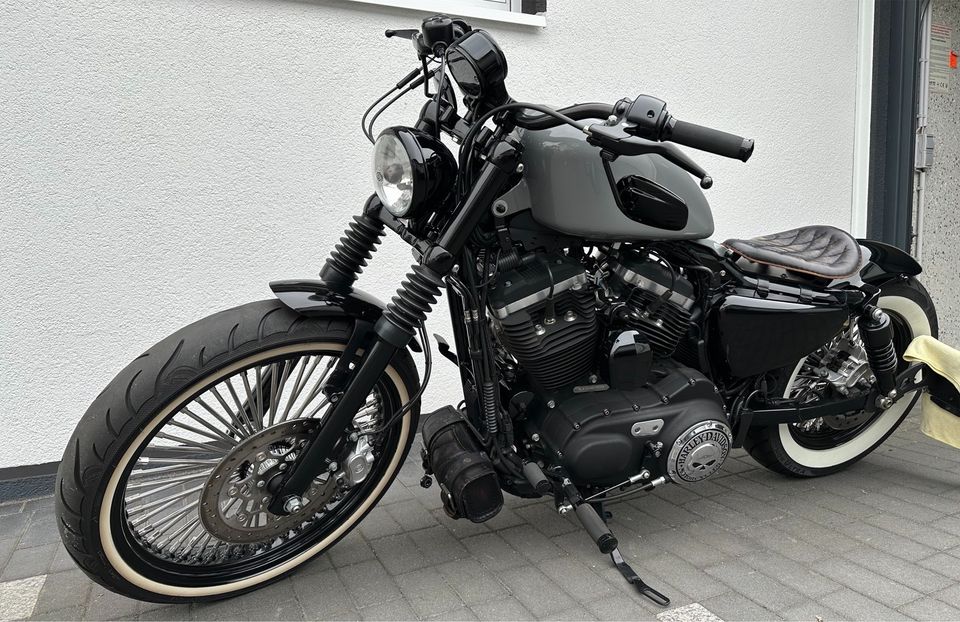 Harley Davidson XL1200 Sportster Custom in Oberhausen