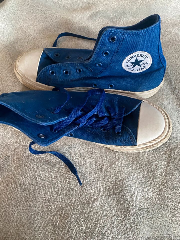 Converse Chuck Taylor / Sneaker Größe 35 wie neu! in Kürten