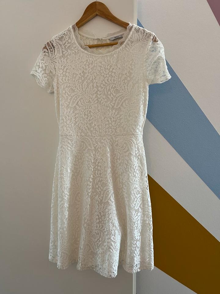 Only Spitzenkleid Kleid weiß Hochzeit Feier Taufe Gr. M /  38 in Kirchlinteln
