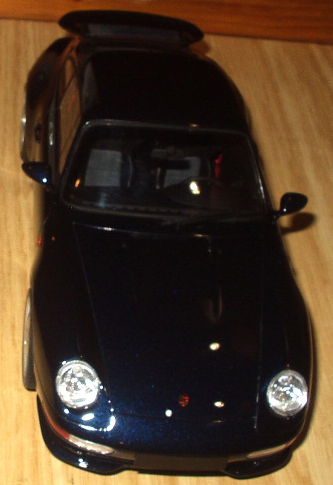 Porsche 911 / 993 Carrera RS, GT Spirit 1:18, OVP. in Dorum