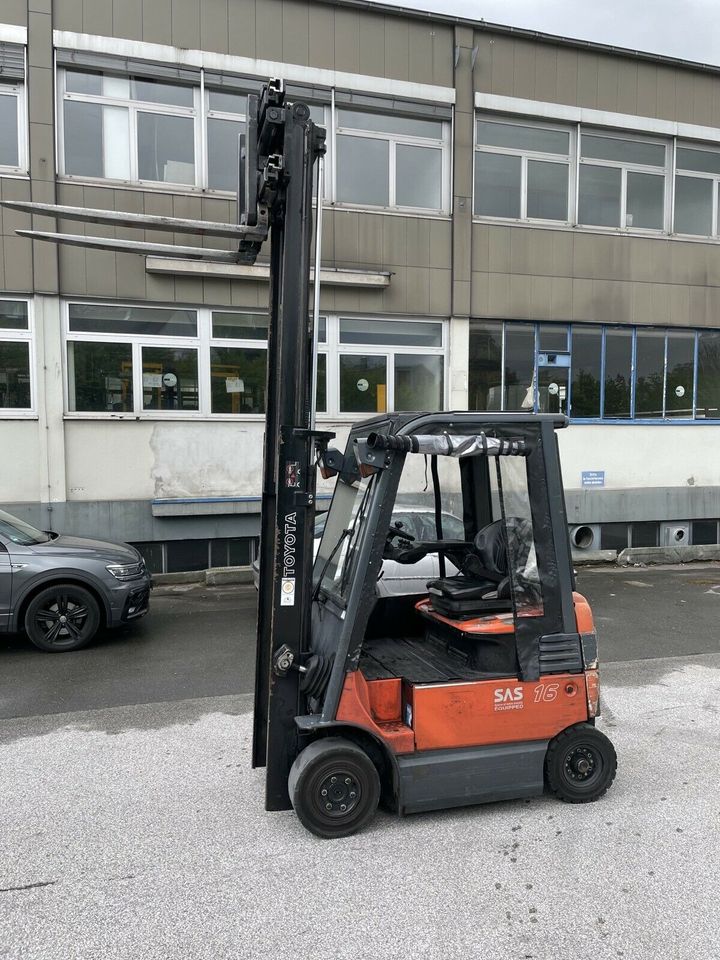 Gabelstapler Hochhubwagen Niederhubwagen Fluförderfahrzeuge in Wuppertal