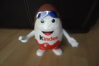 Ferrero KINDER Ü-Ei Figur Pilot Groß / Maskottchen Düsseldorf - Wersten Vorschau