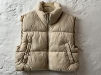 PULL & BEAR Weste kurz wattiert Gr.S beige Niedersachsen - Lehre Vorschau