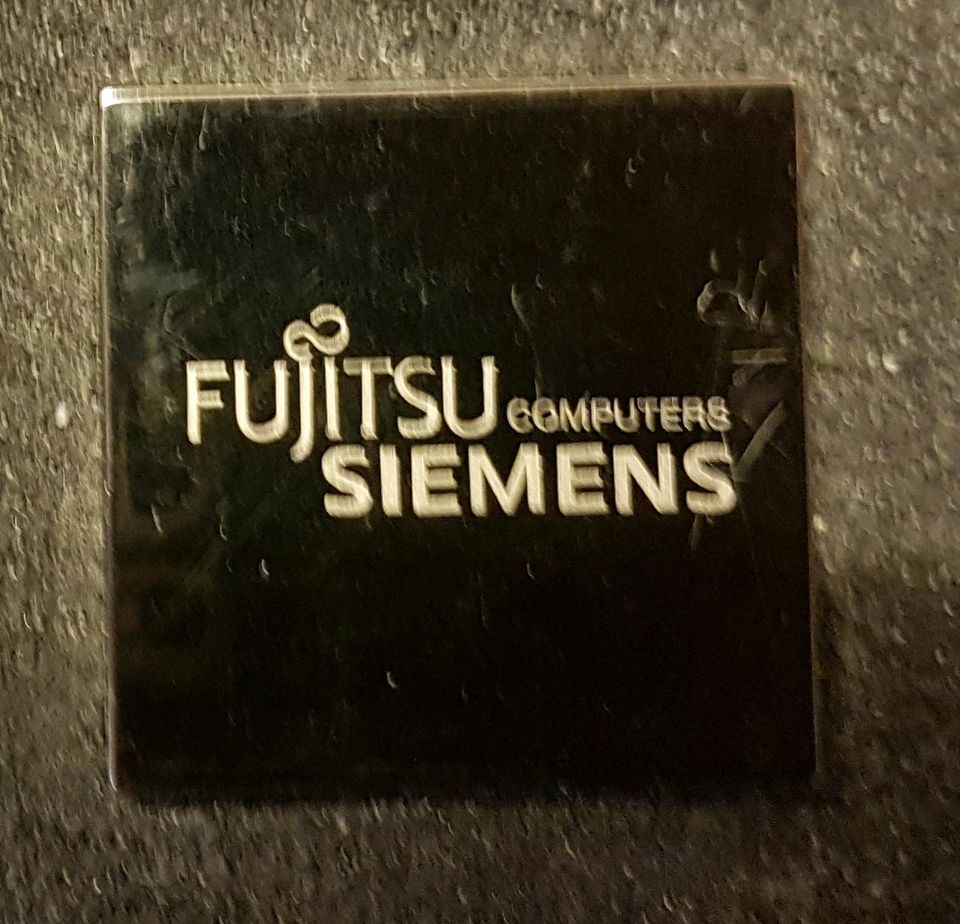 Fujitsu Siemens Amilo Laptop SI 3655 in Taunusstein