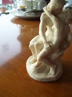 Skulptur "der Kuss" aus Alabaster 12 cm Bayern - Bad Kissingen Vorschau