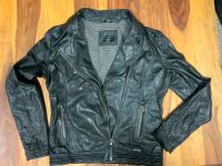 GUESS Damen Biker Lederjacke schwarz mit Nieten Sachsen - Reichenbach (Vogtland) Vorschau