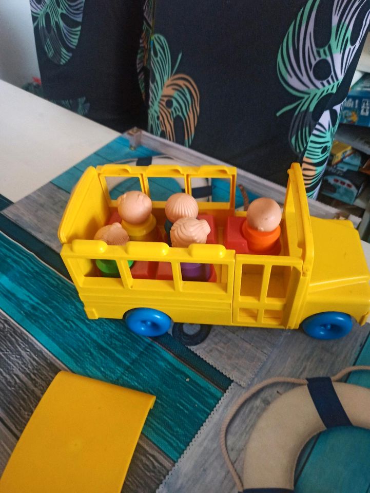 Spielzeugbus in Wurzen