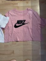 3 Nike T Shirts bauchfrei Größe XS und S Köln - Köln Dellbrück Vorschau