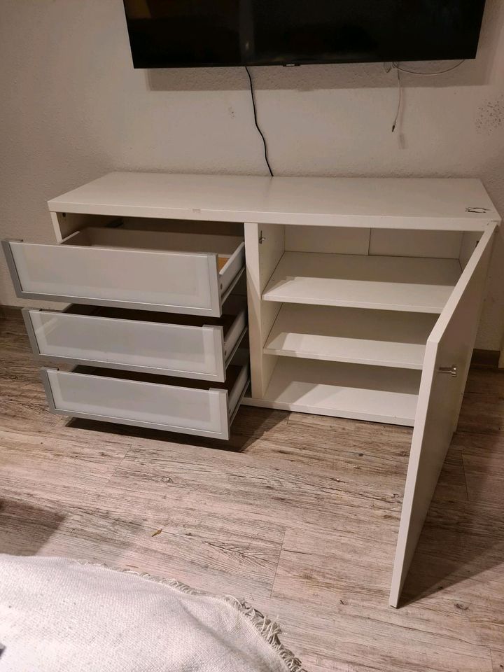 IKEA Sideboard Lowboard Kommode Schrank Schubladen Regal in Essen